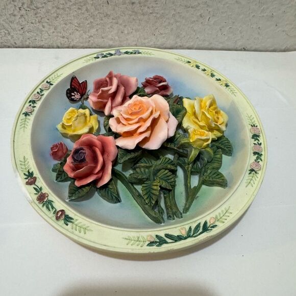Bradford Exchange Beautiful Gardens by Lena Liu THE ROSE GARDEN 3D Plate - Picture 1 of 6